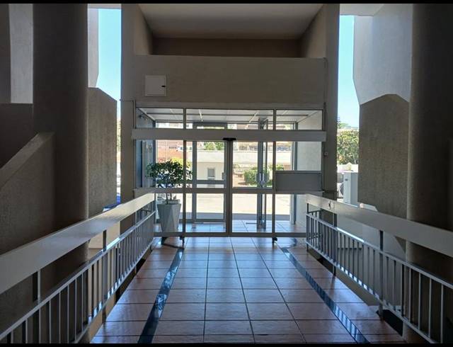 3 BEDROOM APARTMENT FOR SALE IN UMHLANGA ROCKS